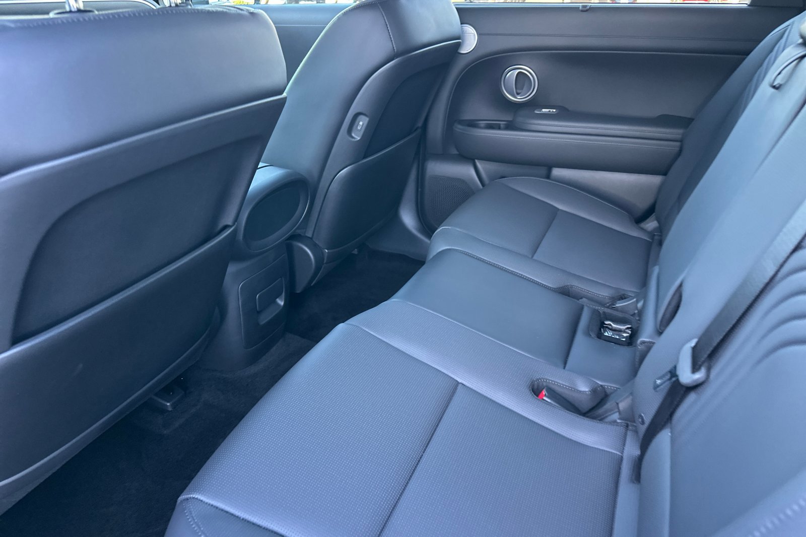New 2026 Titan Charcoal Pearl Hyundai SEL FWD image 41
