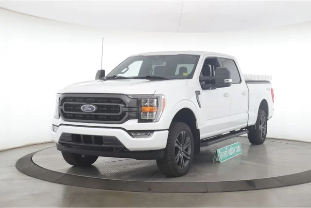 Used 2023 White Ford XLT image 10