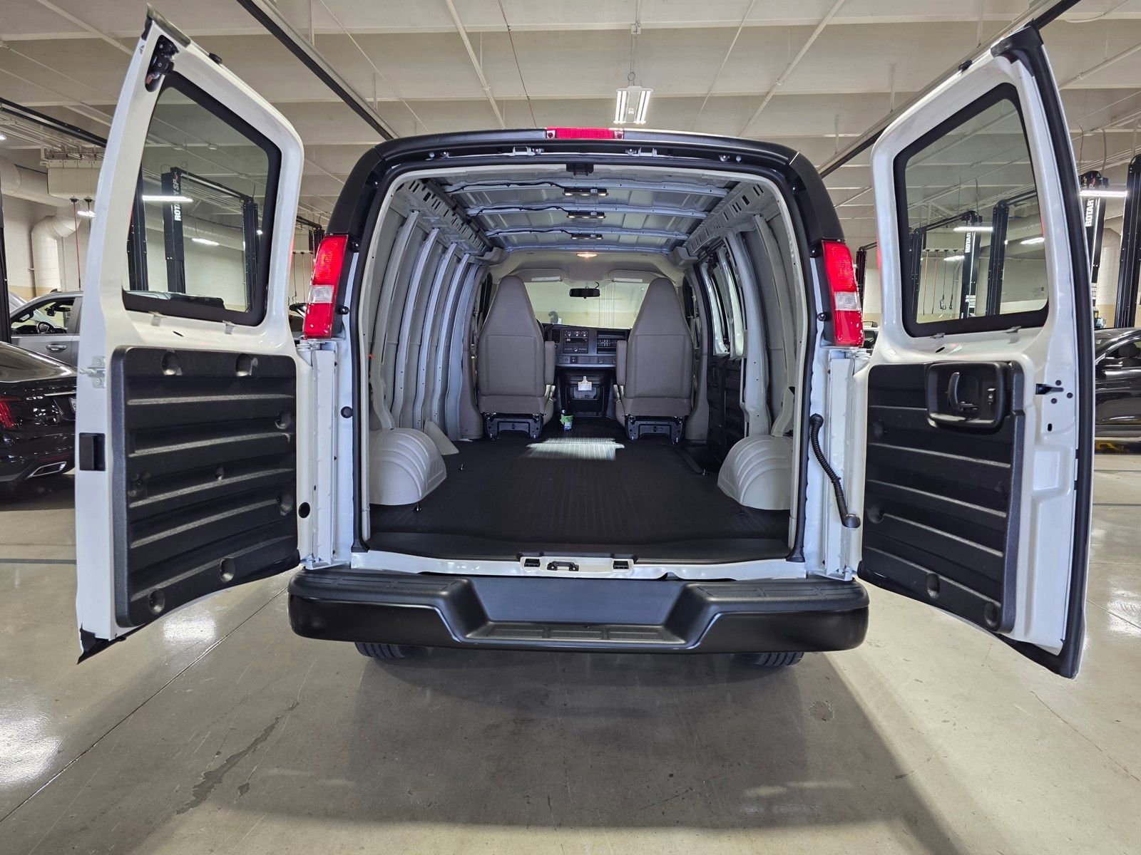 2026 Chevrolet Express Cargo Work Van - Photo 14