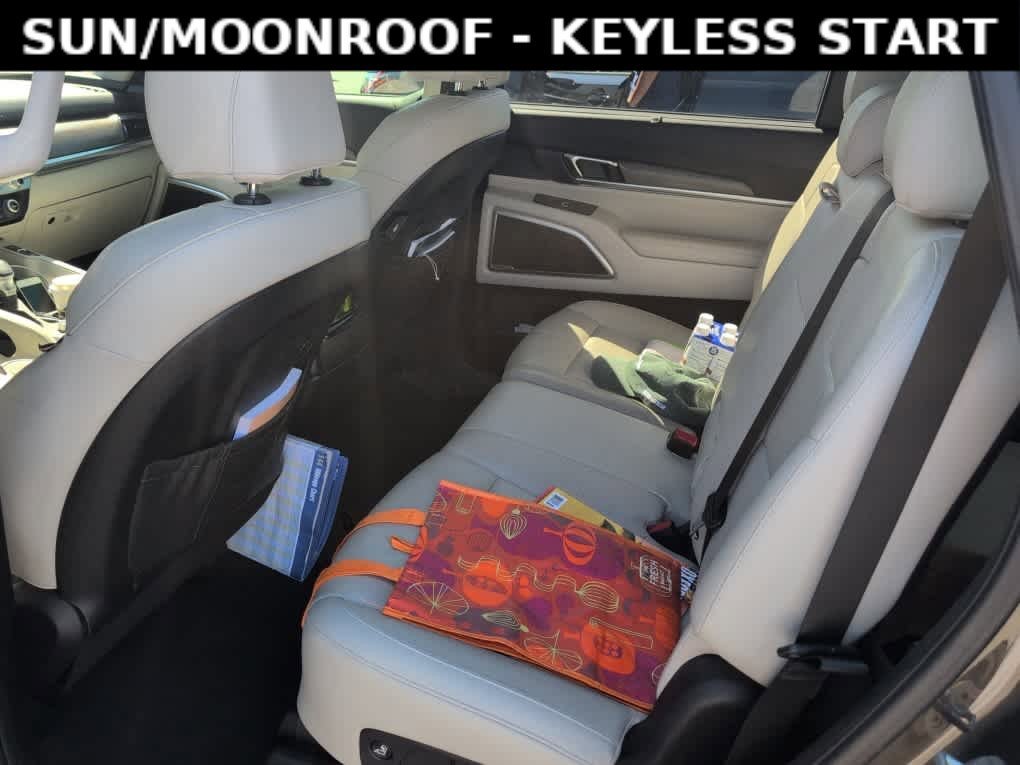 Used 2022 Dark Moss Kia EX image 7