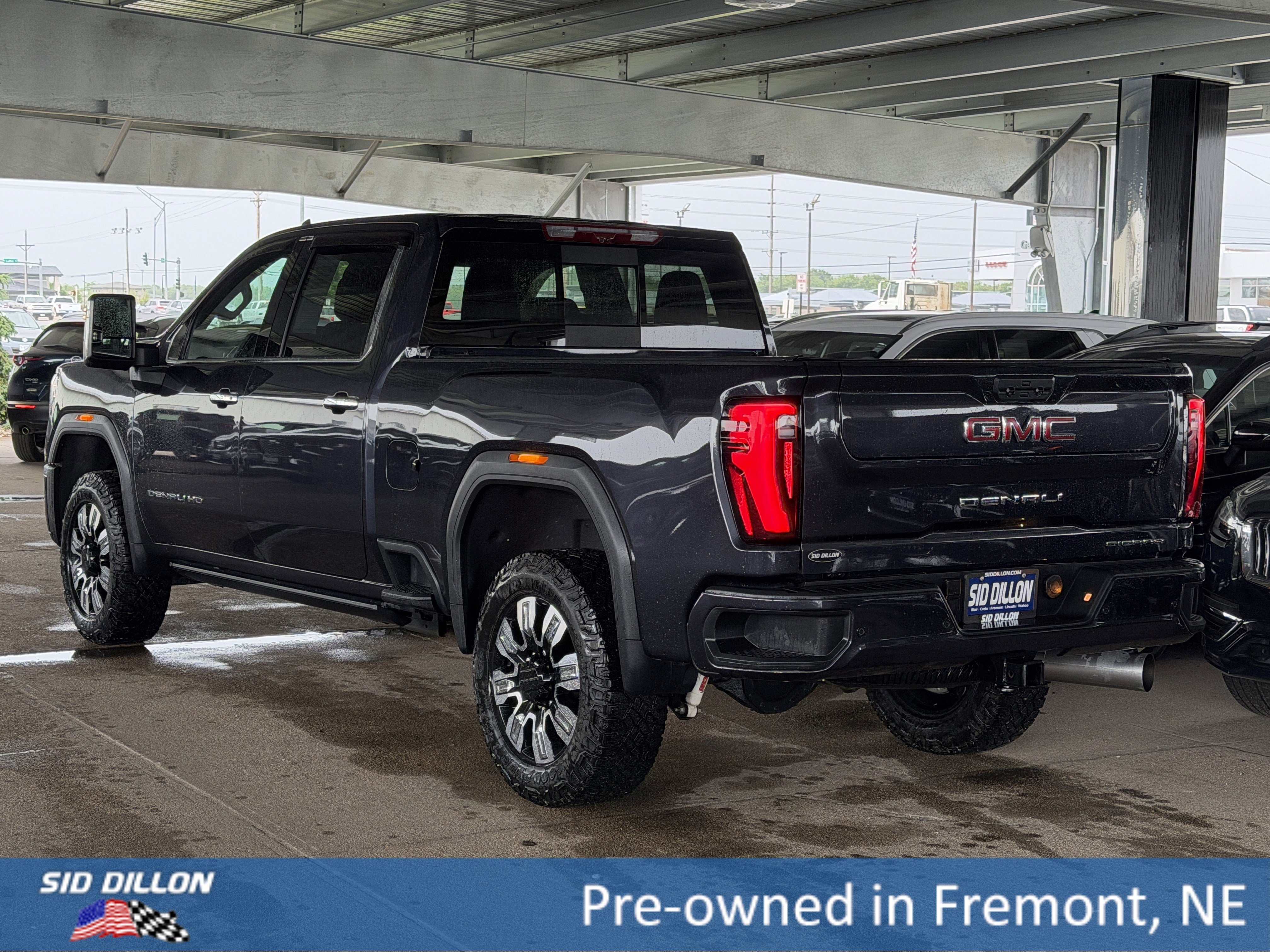 Used 2025 Titanium Rush Metallic GMC Denali image 5