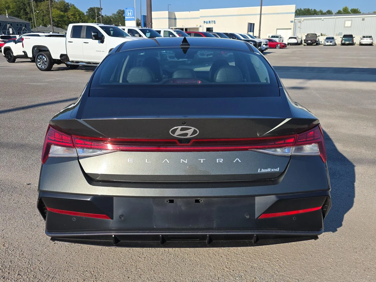 Used 2024 Amazon Gray Hyundai Limited image 4