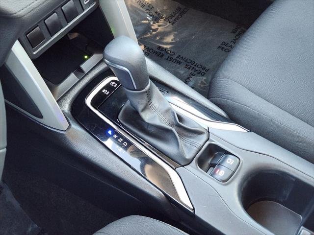 Certified Used 2024 WIND CHILL PEARL Toyota  image 23