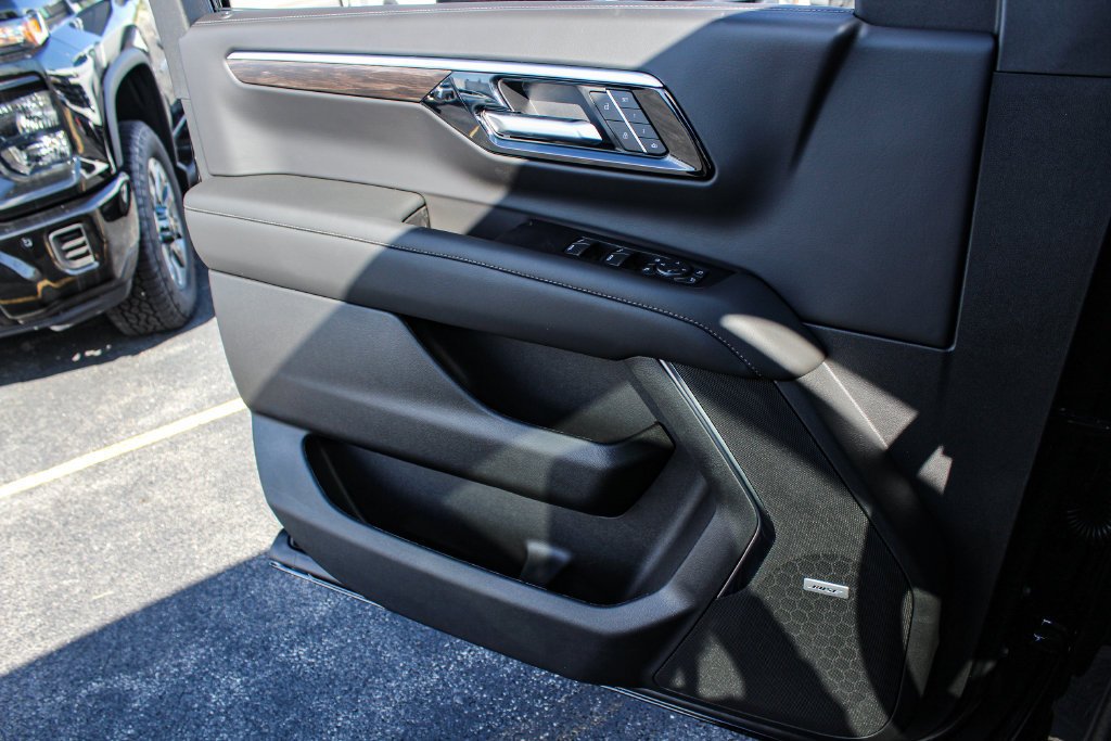 2027 Chevrolet Tahoe LT - Photo 16
