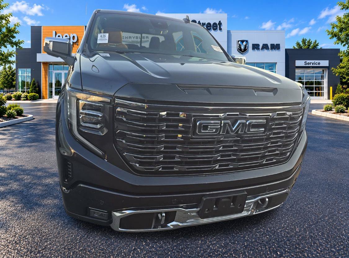 Used 2025 GMC Sierra 1500 Denali Ultimate with VIN 1GTUUHELXSZ169500 for sale in Kansas City