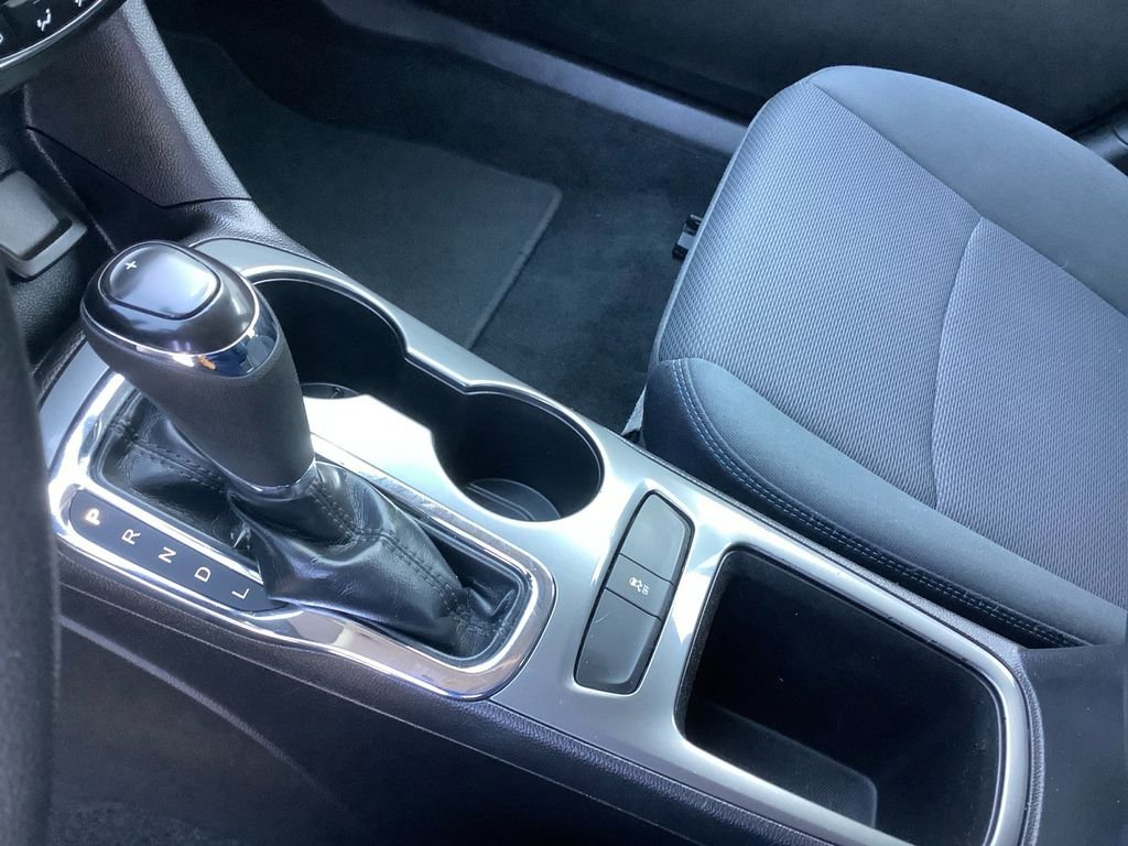 Used 2018 Red Chevrolet LT image 23