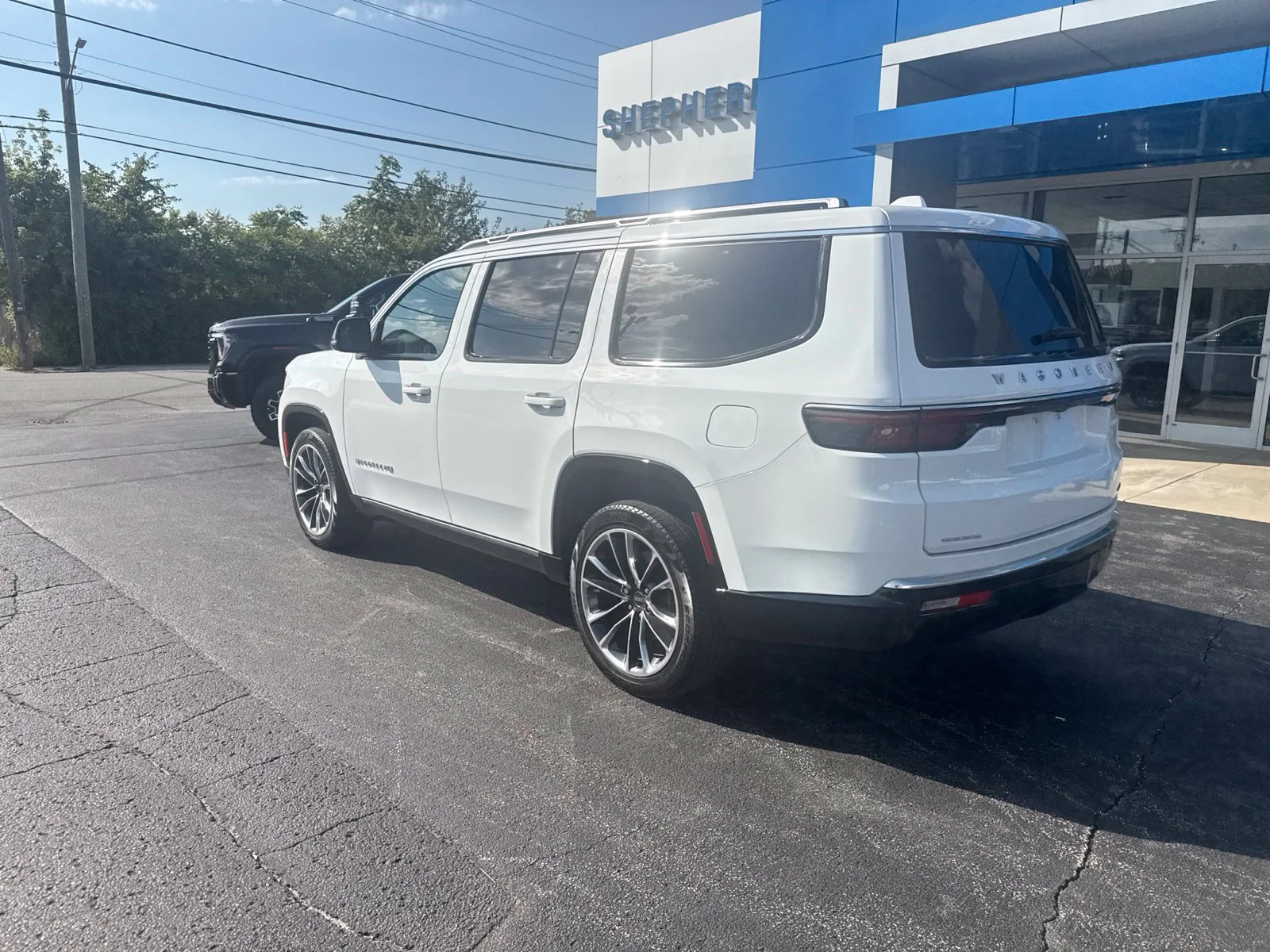 Used 2023 White Jeep Series III image 6