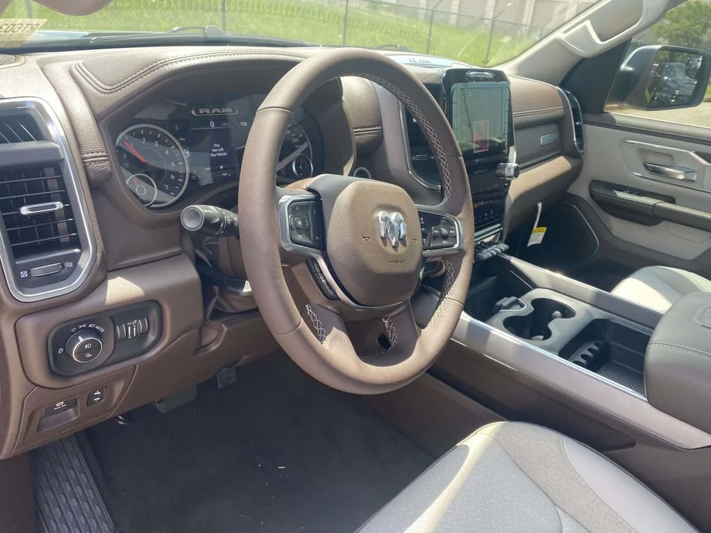 New 2026 Serrano-Green Metallic Exterior Paint RAM Laramie image 18