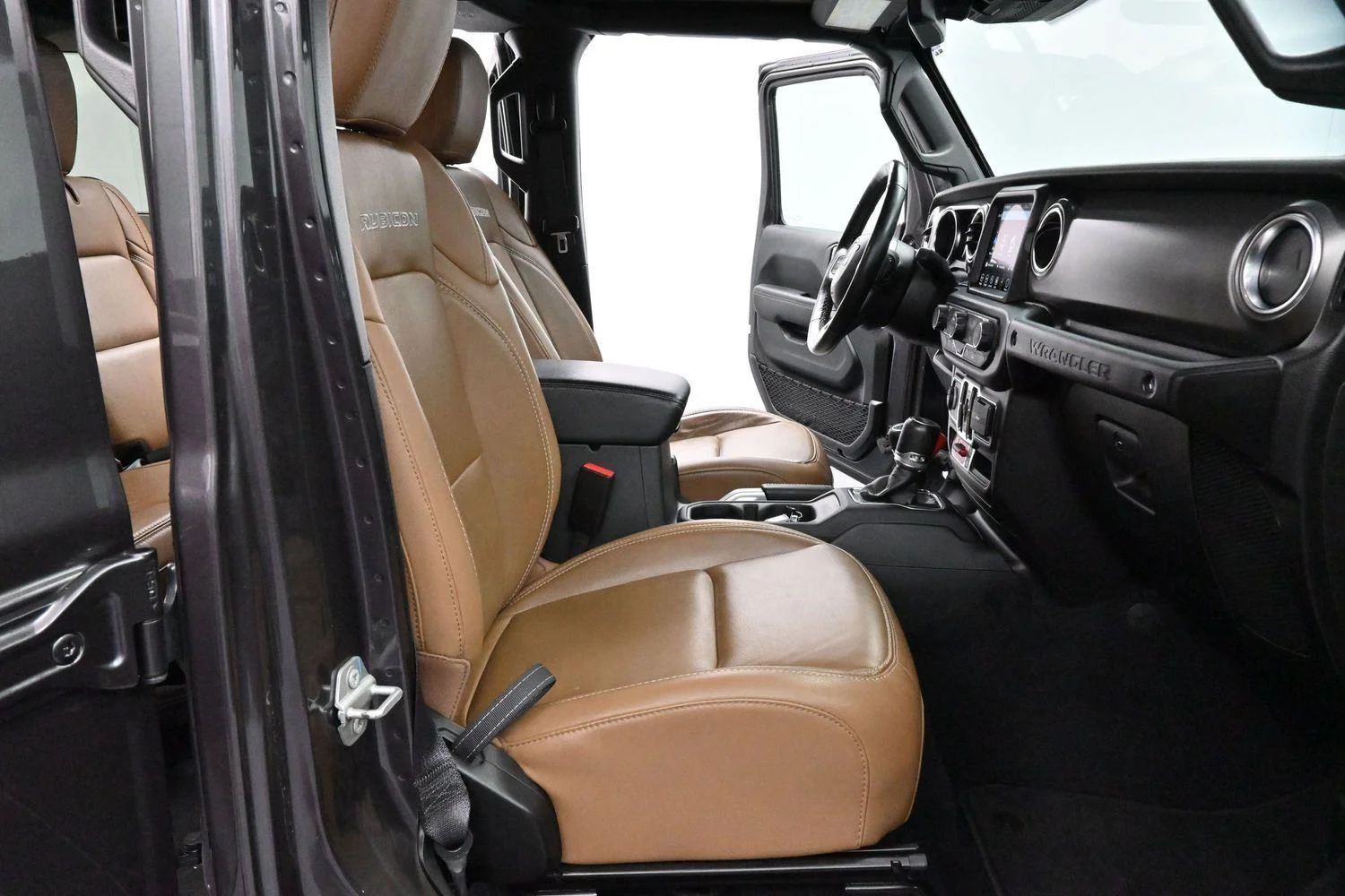 Used 2022 Granite Crystal Metallic Clearcoat Jeep Unlimited Rubicon image 30