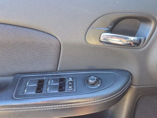 Used 2014 Blue Dodge SXT image 30