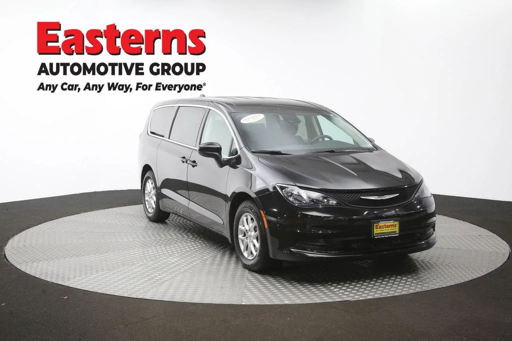 Used 2024 Black Chrysler LX image 51