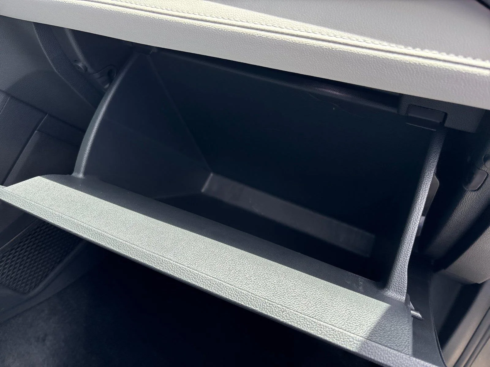 New 2026 Platinum Gray Metallic Volkswagen SEL image 41