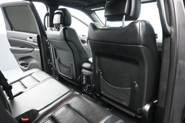 Used 2017 Gray Jeep Limited image 25