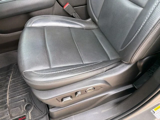Used 2021 Gray GMC Denali image 21