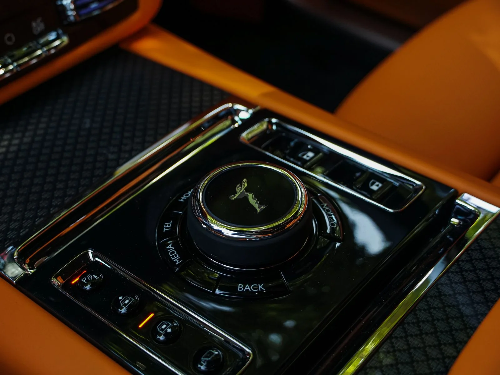 2026 Rolls-Royce Ghost Black Badge - Photo 14
