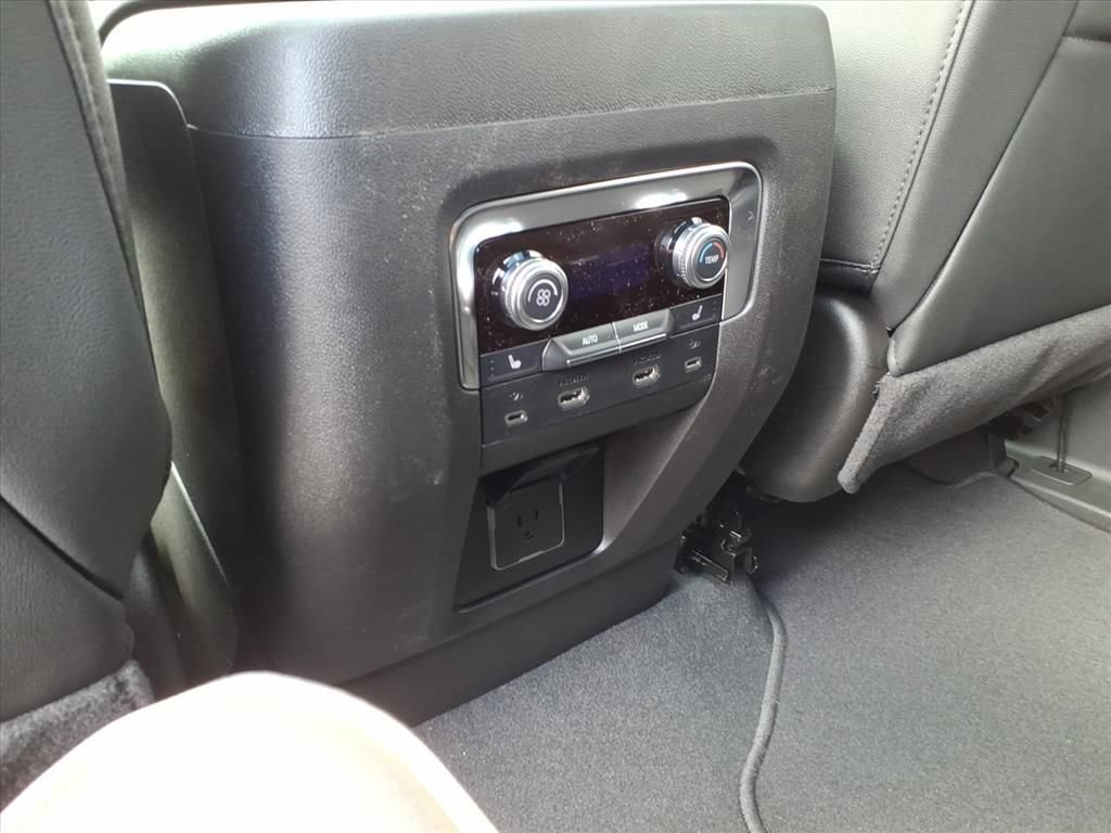 2026 GMC Yukon XL Elevation - Photo 11