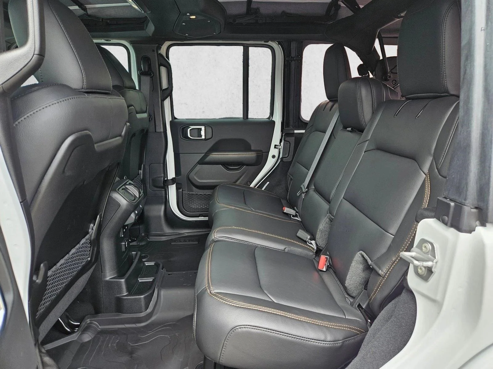 New 2026 Bright White Clearcoat Jeep Sahara image 12