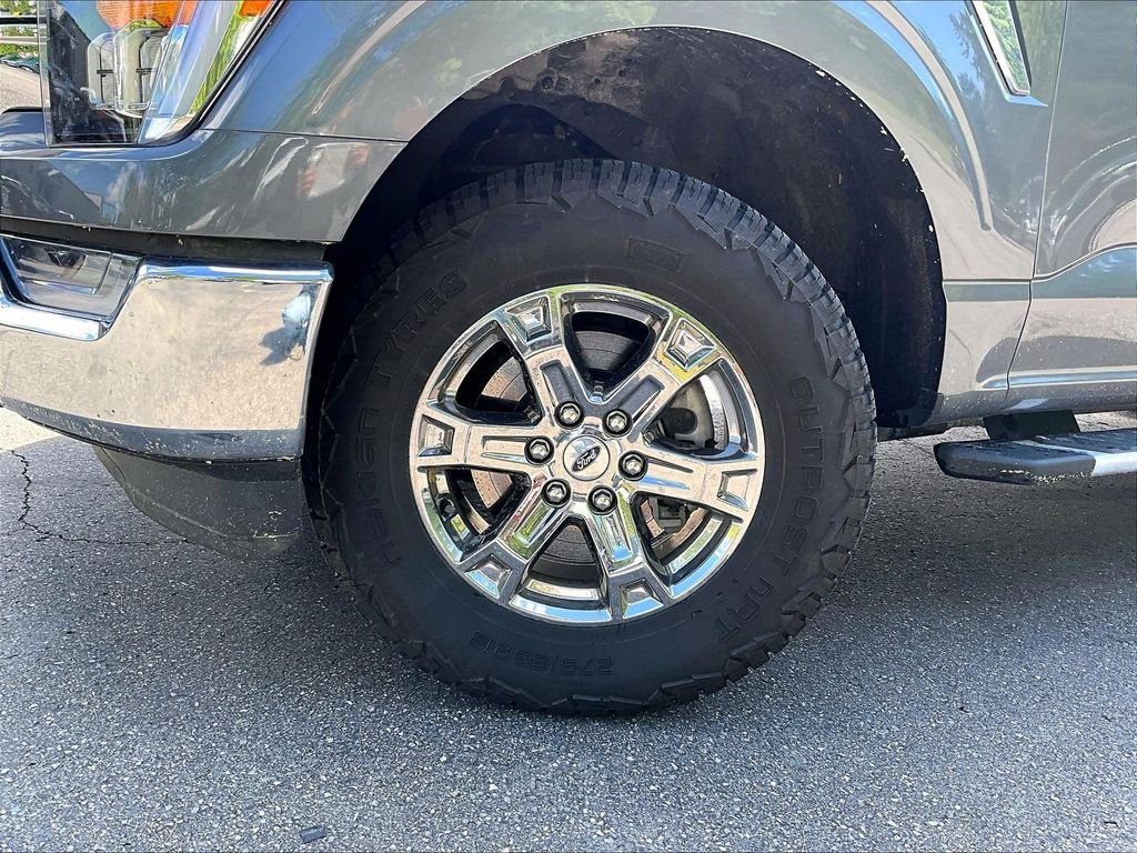 Used 2023 Gray Metallic Ford XLT image 4