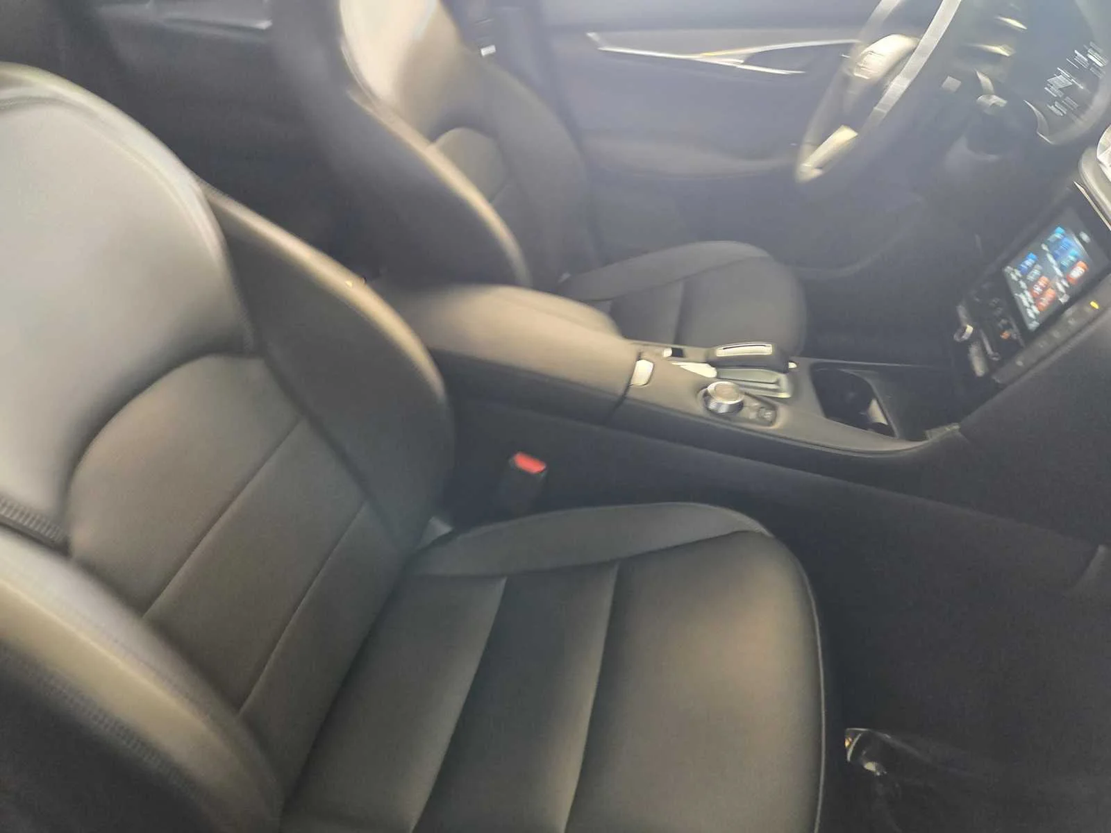 Certified Used 2024 Radiant White INFINITI LUXE image 13
