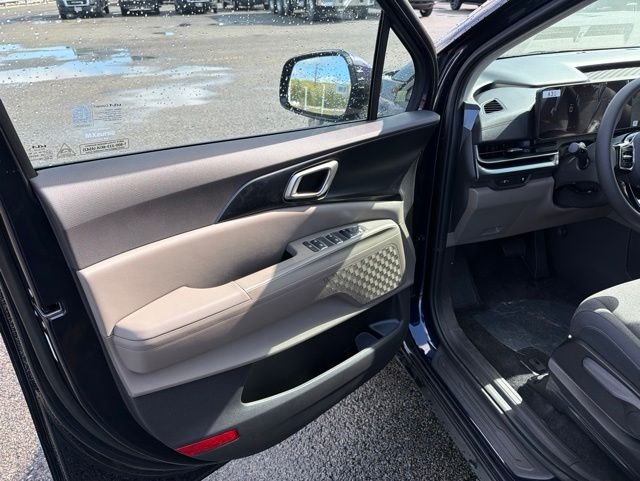 New 2026 Deep Chroma Blue Kia LX image 11