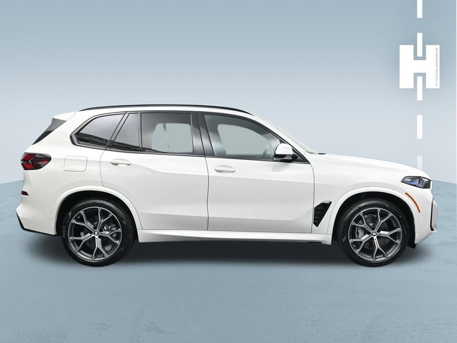 Used 2026 Alpine White BMW xDrive40i image 3