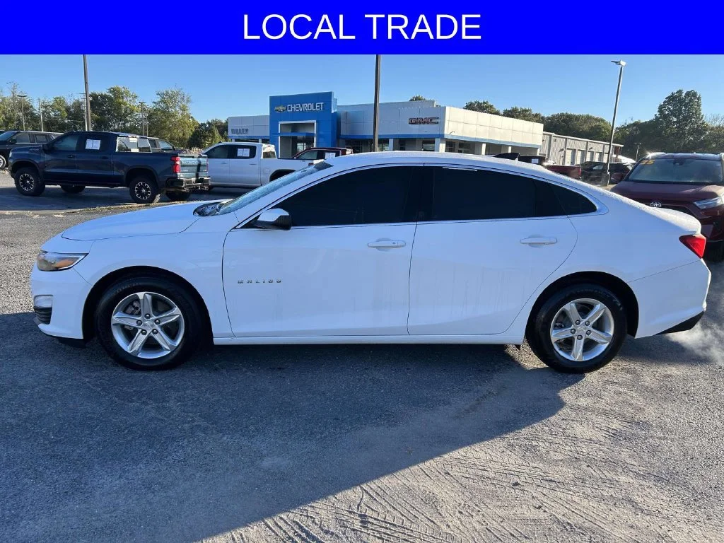 Used 2024 Summit White Chevrolet LS image 7