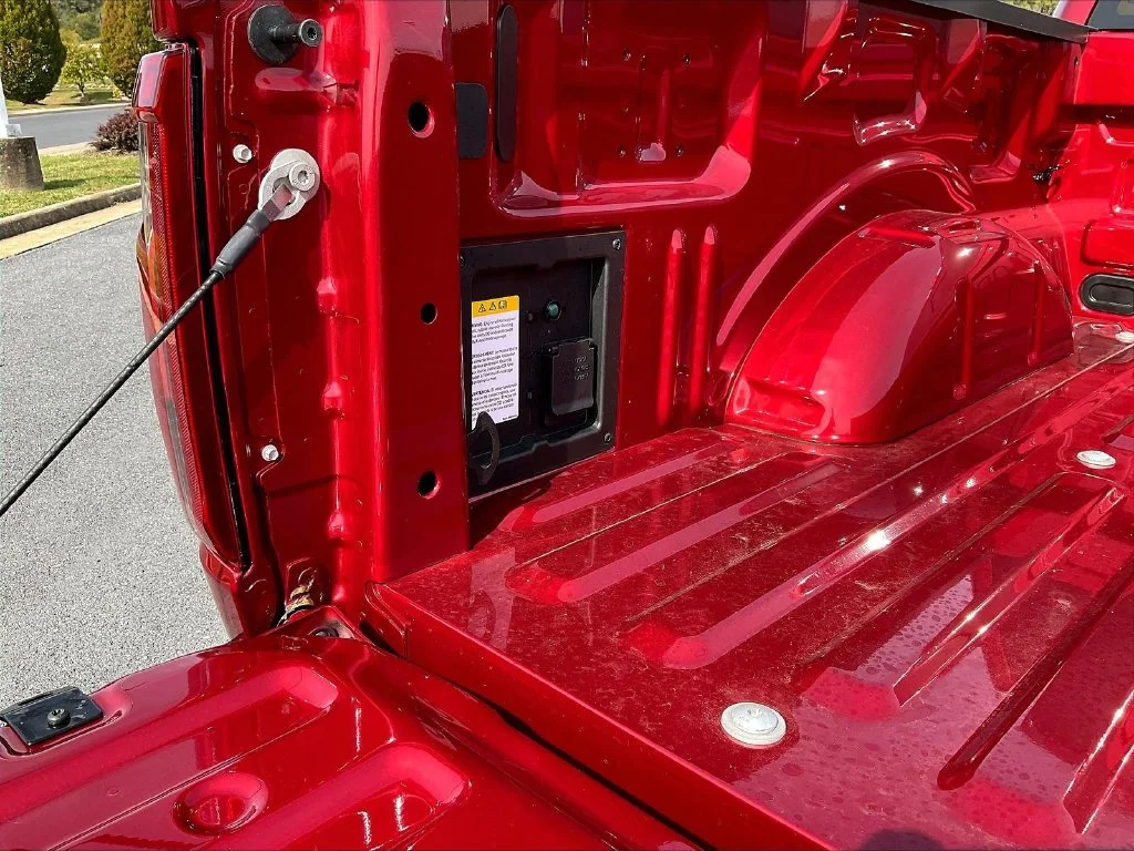 New 2026 Ruby Red Metallic Tinted Clearcoat Ford Lariat® image 33