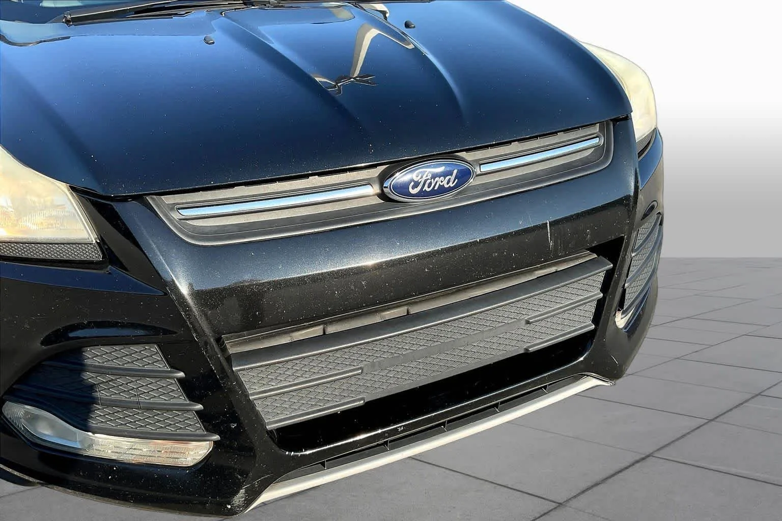 Used 2015 Tuxedo Black Ford SE image 28