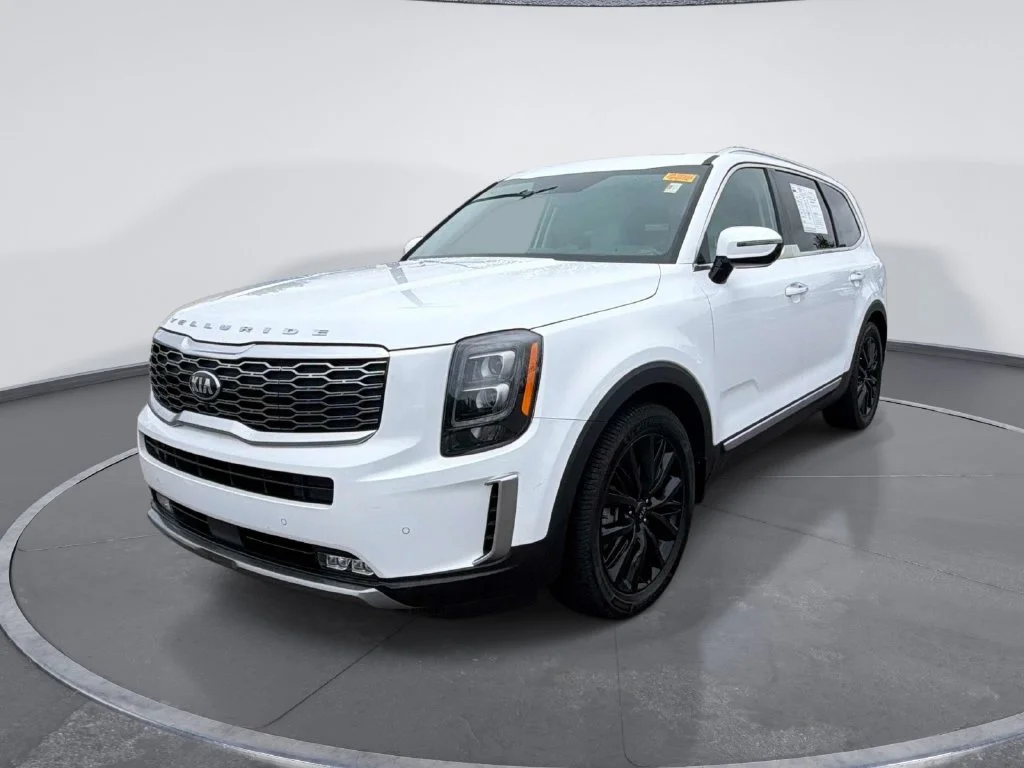 Used 2021 White Kia SX image 3