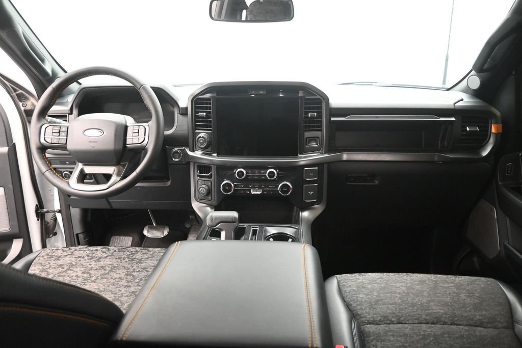Used 2025 White Ford Tremor image 28