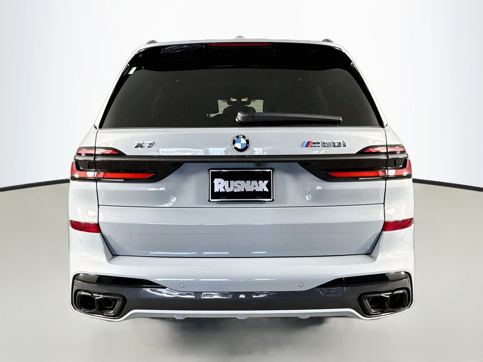 New 2027 Brooklyn Grey Metallic BMW M60i image 6