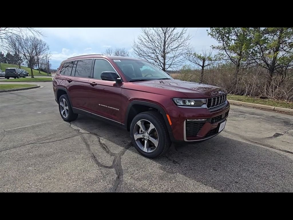 New 2026 Velvet Red Pearl-Coat Exterior Paint Jeep Limited image 2
