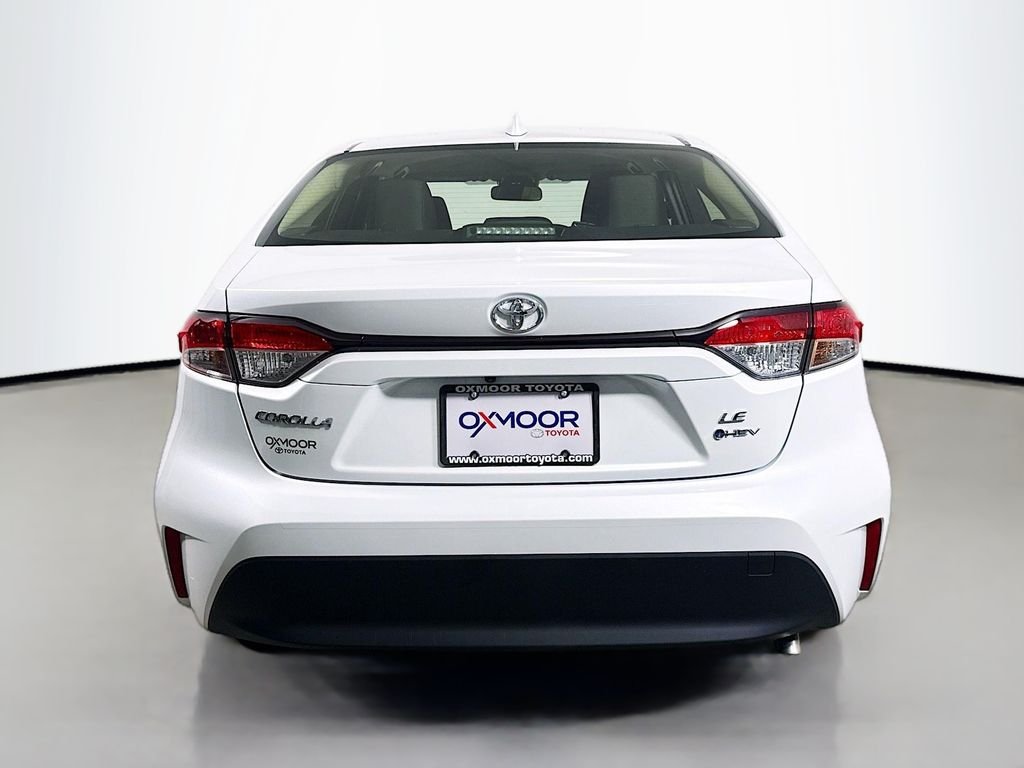 Used 2026 Wind Chill Pearl Toyota Hybrid LE image 6