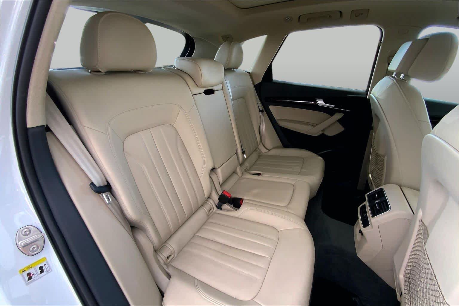 Used 2019 Ibis White Audi Premium image 20