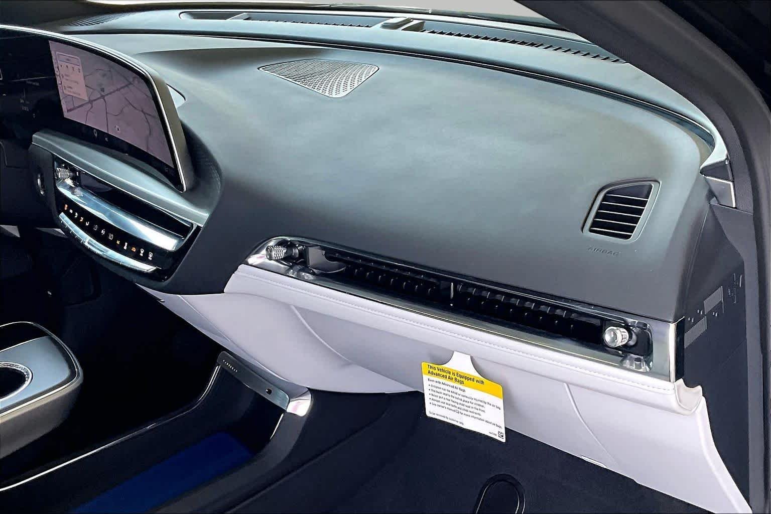 Used 2025 Stellar Black Metallic Cadillac Luxury image 19