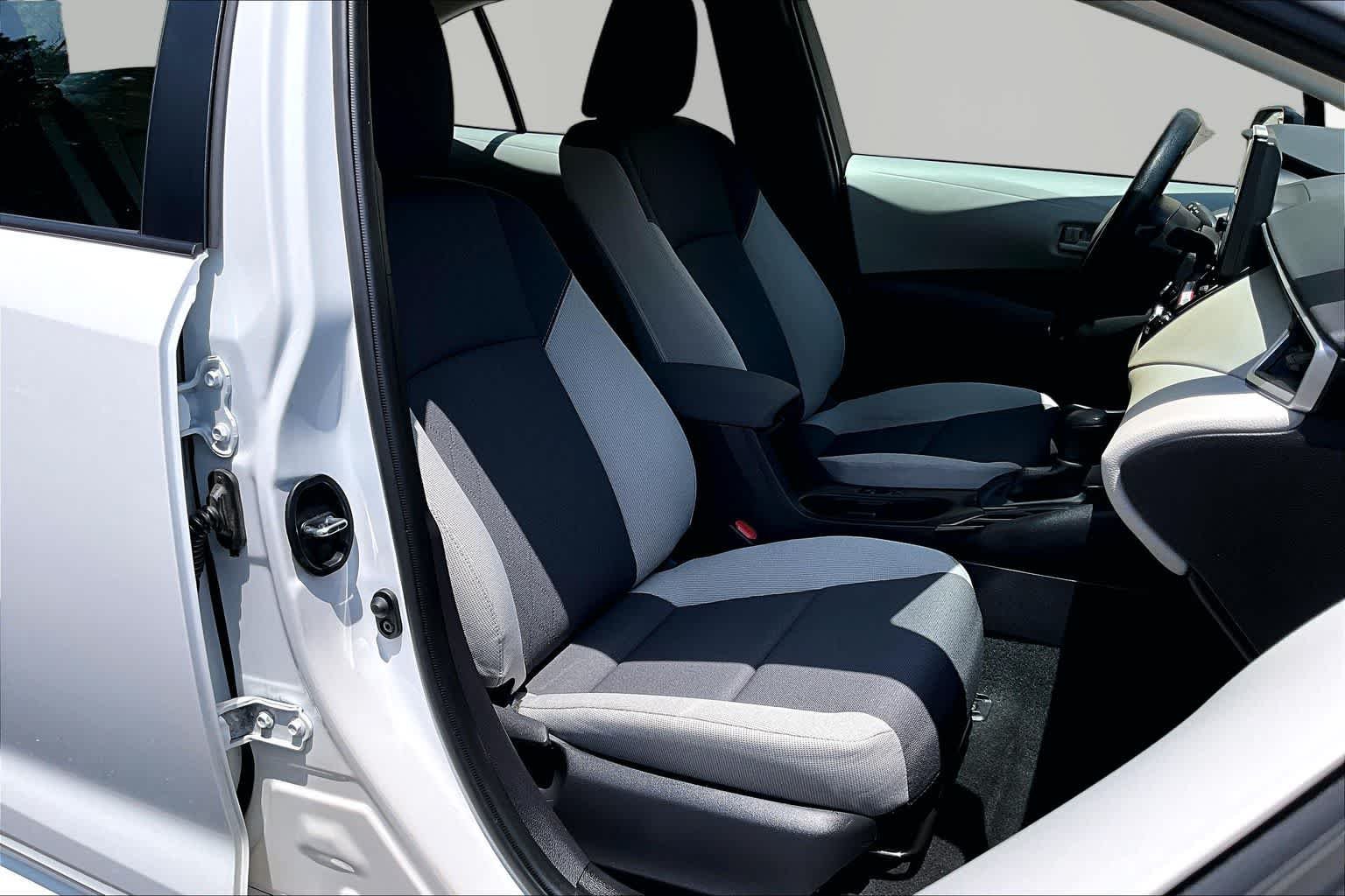 Used 2026 Ice Cap Toyota LE image 9