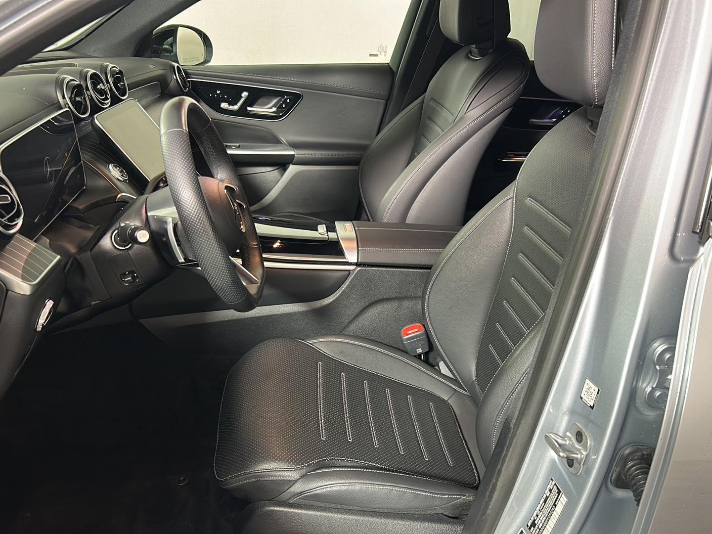 Used 2023 Cirrus Silver Metallic Mercedes-Benz GLC 300 image 15