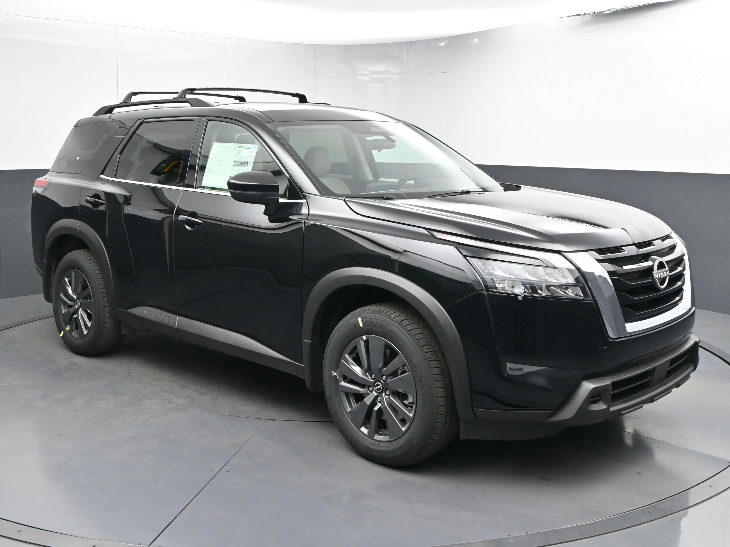 2025 Nissan Pathfinder SV 2WD's photo