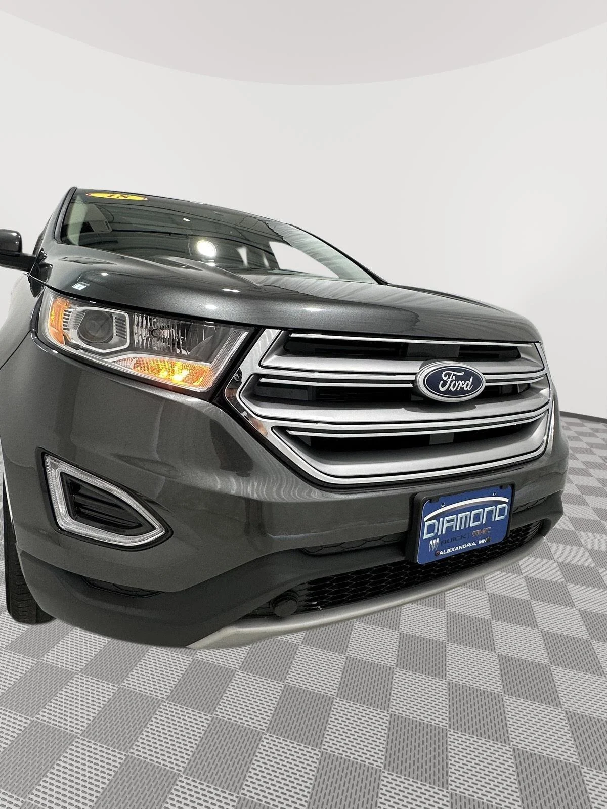 Used 2018 Magnetic Metallic Ford SEL image 30