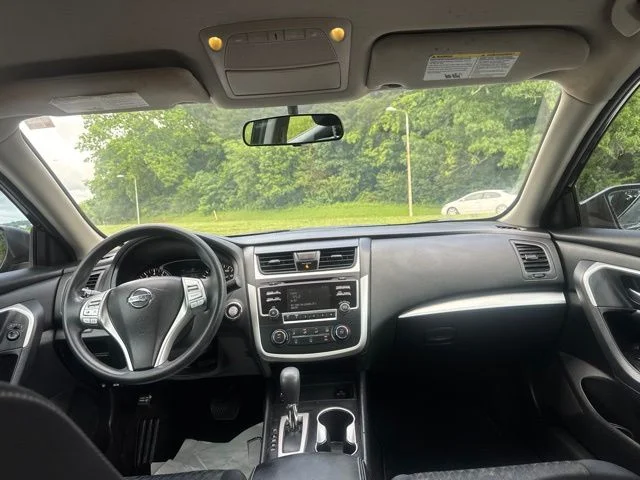 Used 2017 Black Nissan 2.5 S image 12