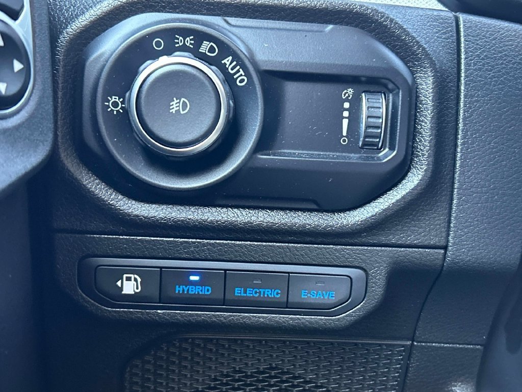 Used 2024 Gray Jeep Sport S 4xe image 19