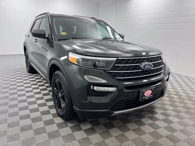 Used 2022 Green Ford XLT image 1