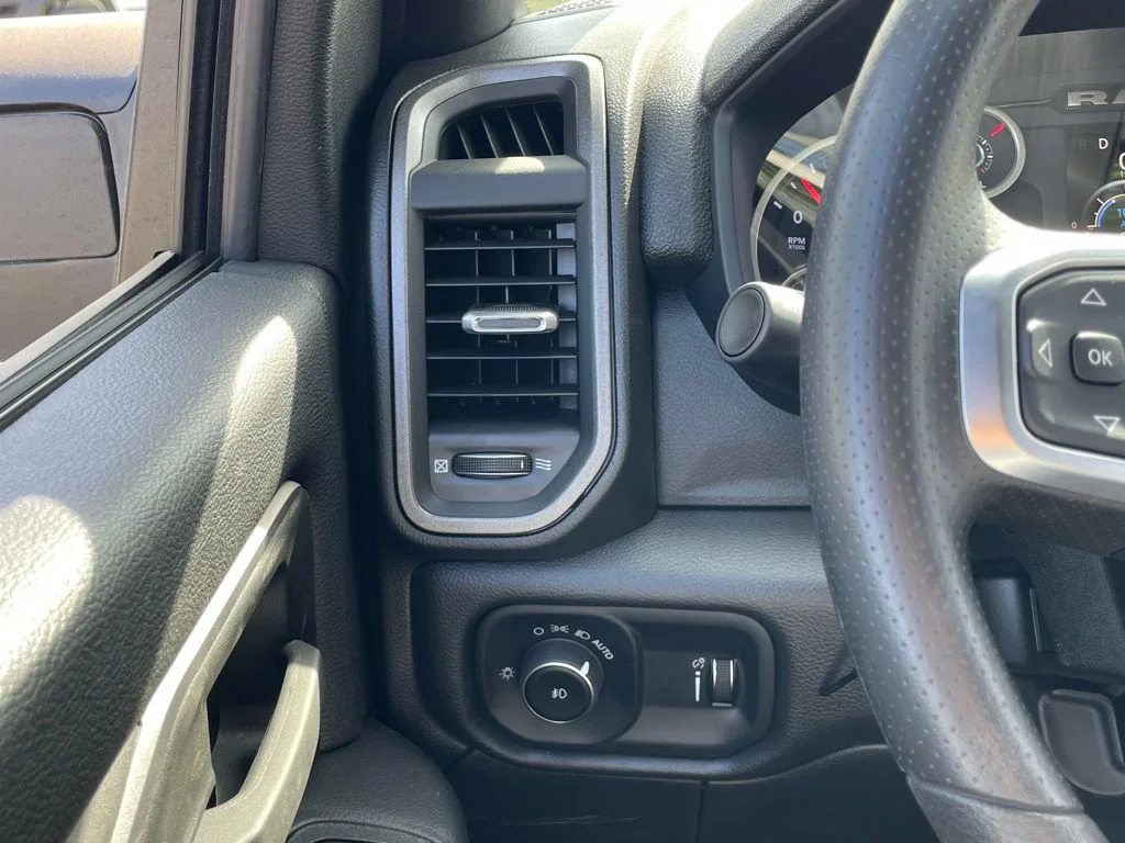 2025 RAM 3500 Chassis Tradesman - Photo 27