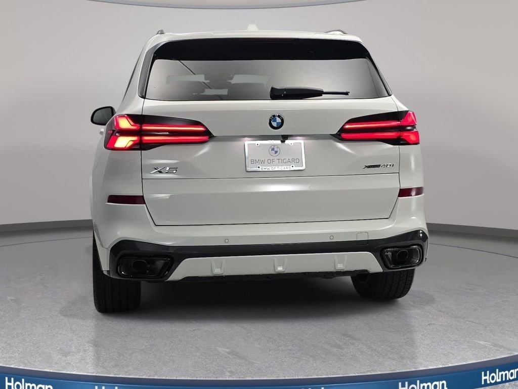 New 2026 Alpine White BMW xDrive40i image 6