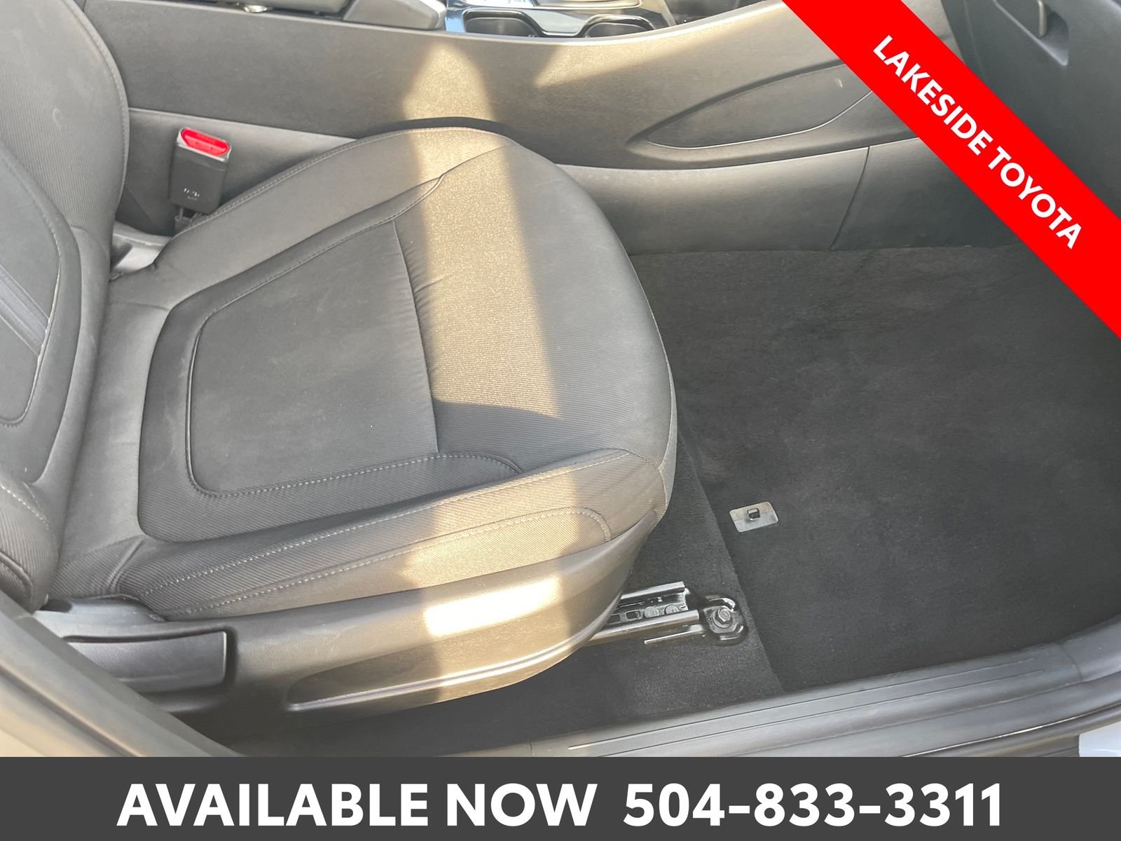 Used 2024 Silver Hyundai SEL image 16