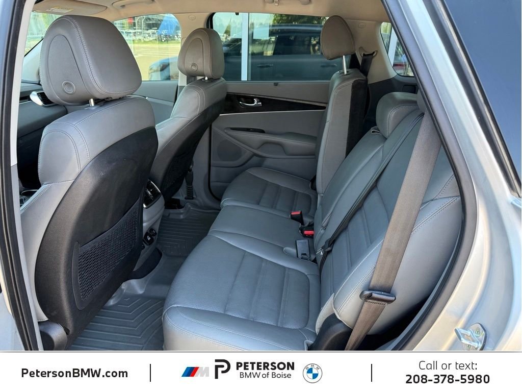 Used 2016 Silver Kia EX image 16