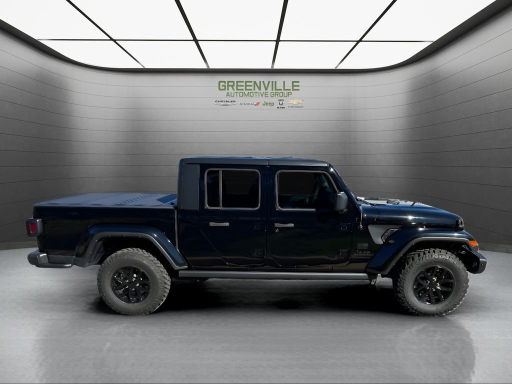 Certified Used 2023 Black Clearcoat Jeep Freedom image 6