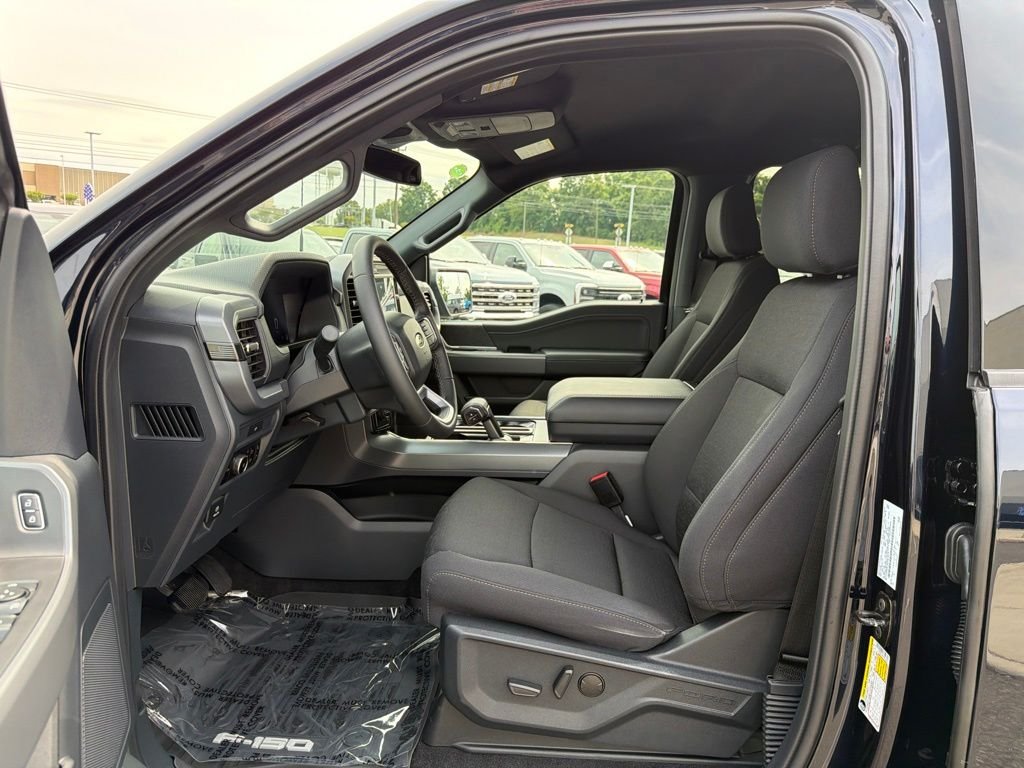 New 2026 Antimatter Blue Metallic Ford XLT image 10