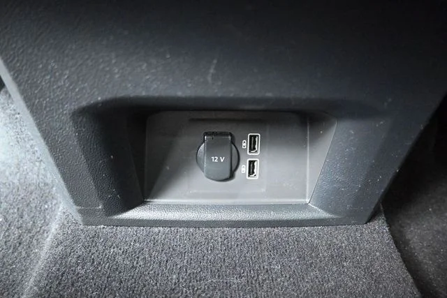 Used 2019 White Volkswagen 3.6L V6 SE image 19