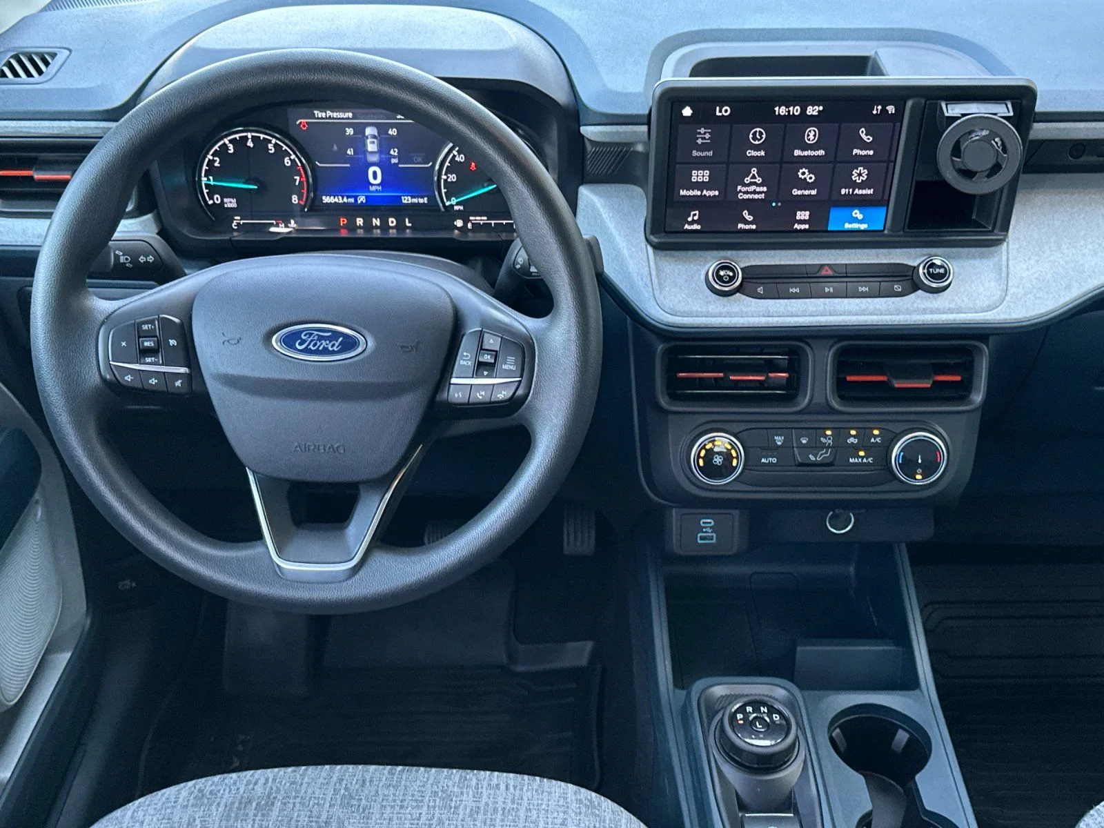 Used 2024 Cactus Ford XLT image 13
